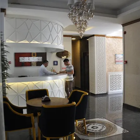 호텔 Grand Sera 3*