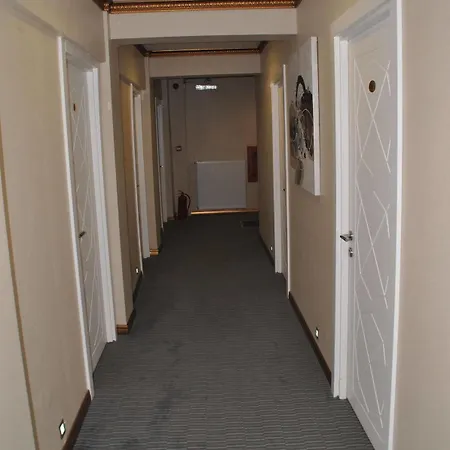 فندق جراند سيرا