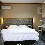 Grand Sera Hotel 3*